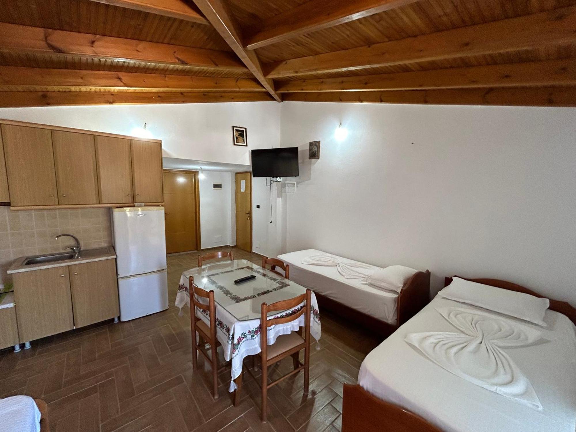 Caushi Apartments Ksamil Exterior foto